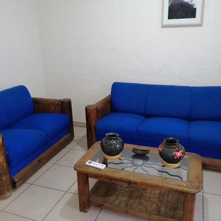 Departamento La Crucecita, Con Aire Acondicionado, Excelente Ubicacion, En Segunda Planta Appartement Santa Cruz Huatulco Buitenkant foto