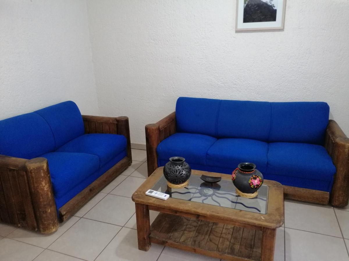 Departamento La Crucecita, Con Aire Acondicionado, Excelente Ubicacion, En Segunda Planta Appartement Santa Cruz Huatulco Buitenkant foto